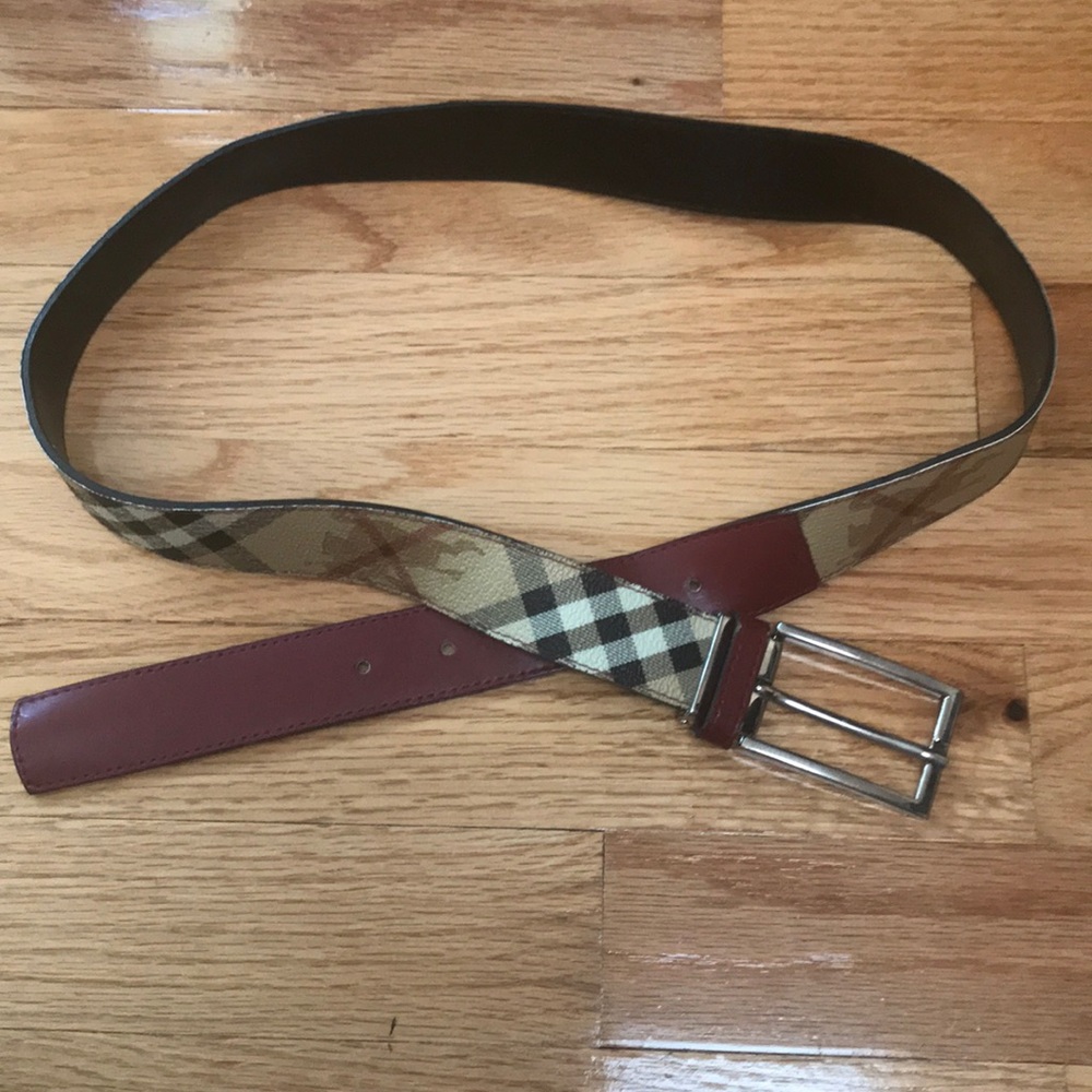 Burberry belt 100% authentic used